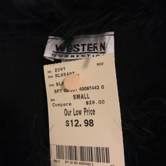 Feather top. - Picture 7 of 7